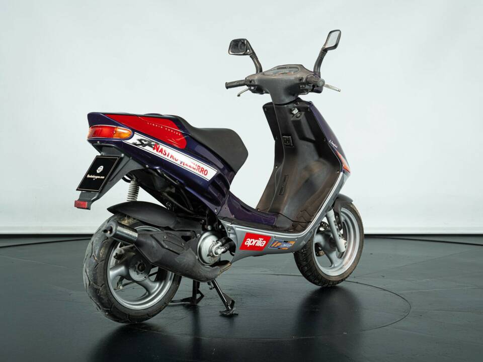 Image 6/21 de Aprilia SR 50 (1996)