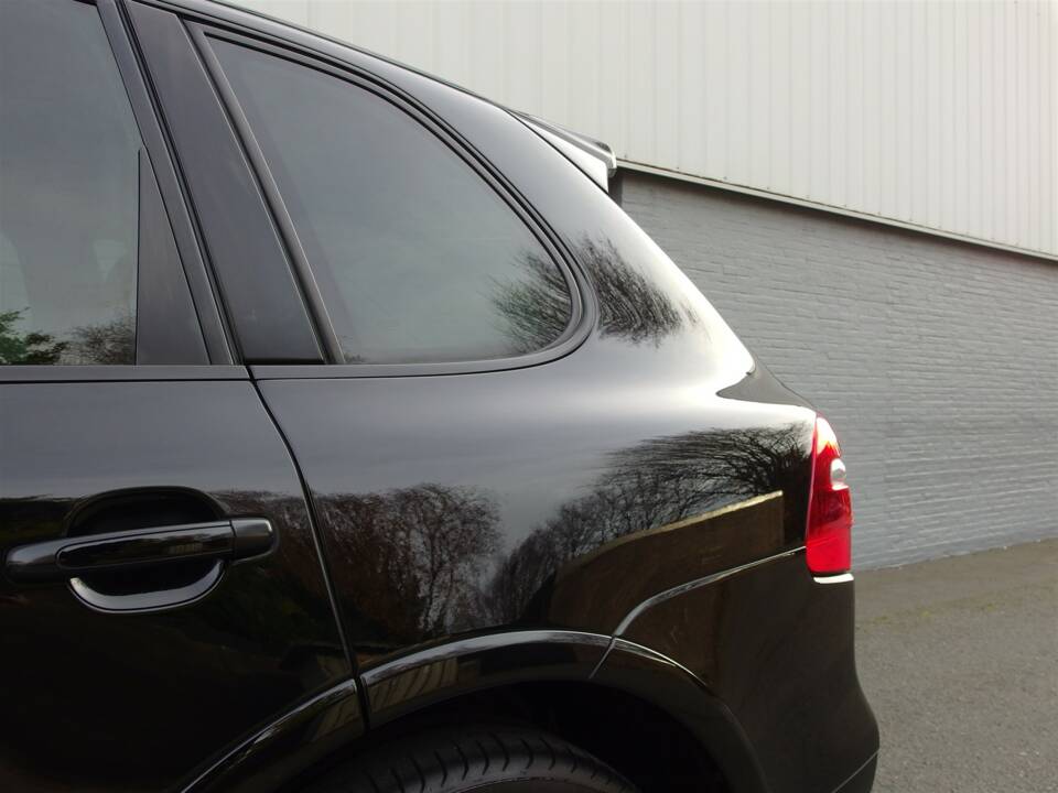 Immagine 24/99 di Porsche Cayenne GTS (2008)