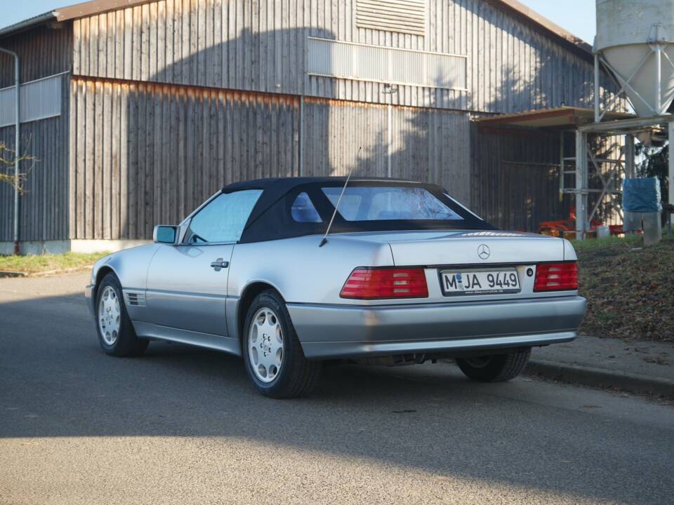 Bild 18/26 von Mercedes-Benz SL 320 (1993)