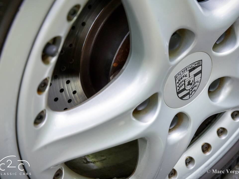 Image 39/63 of Porsche 911 Carrera (1996)