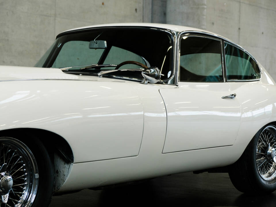 Image 8/24 de Jaguar Type E 3.8 (1963)