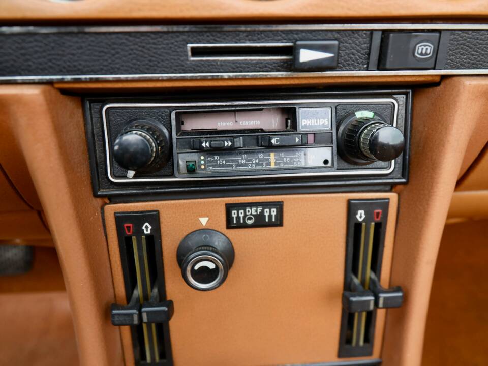 Bild 33/50 von Mercedes-Benz 280 SL (1976)