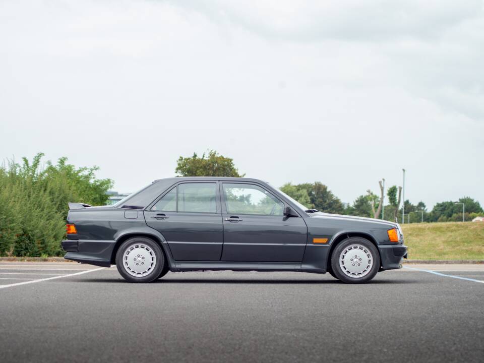 Bild 7/27 von Mercedes-Benz 190 E 2.3-16 (1985)