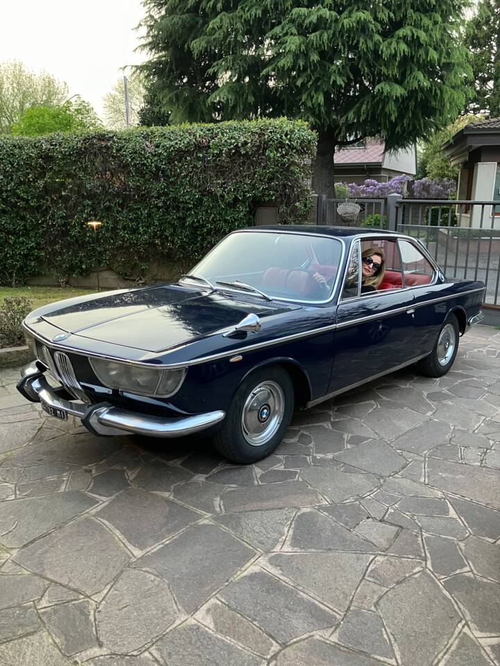Image 24/79 of BMW 2000 CS (1969)