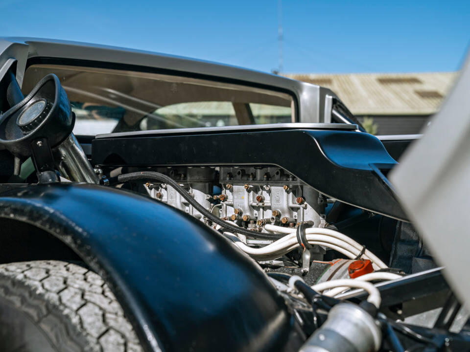 Image 28/38 de Ferrari 365 GT4 BB (1974)