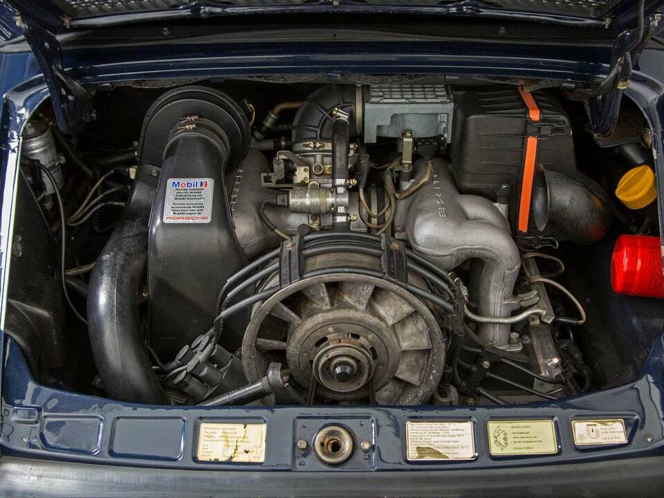 Bild 36/36 von Porsche 911 Carrera 3.2 (1987)