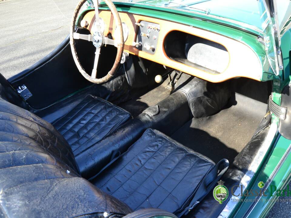 Image 29/50 of Morgan 4/4 Series IV (1962)