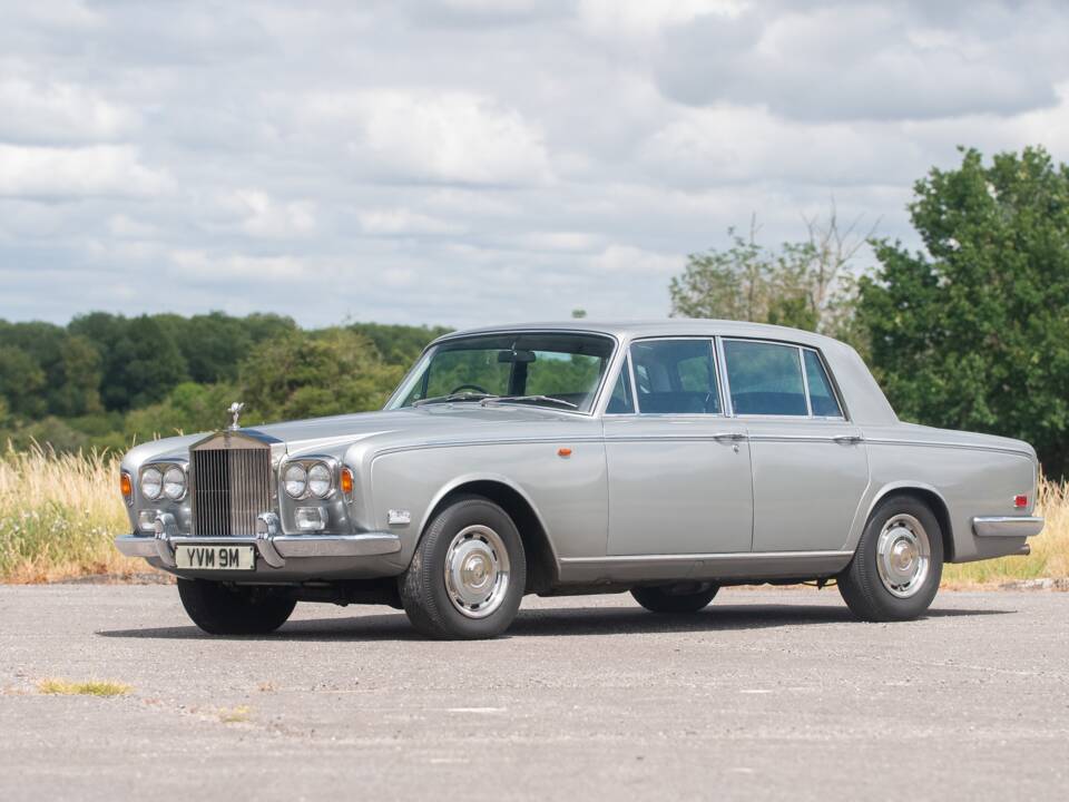 Image 8/50 of Rolls-Royce Silver Shadow I (1973)