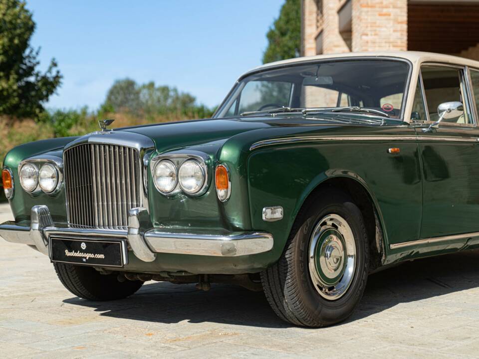 Obraz 12/50 pojazdu Bentley T 1 (1973)
