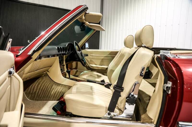 Image 19/35 of Mercedes-Benz 300 SL (1989)