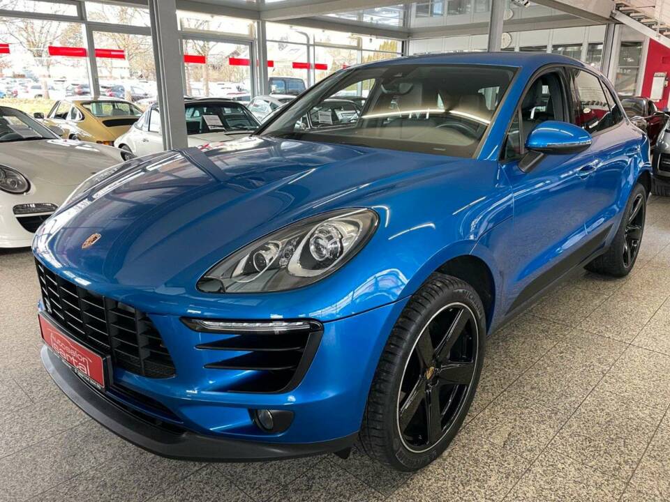 Image 1/19 of Porsche Macan (2018)