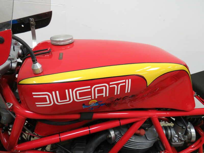 Afbeelding 16/43 van Ducati 600 TT2 (1982)