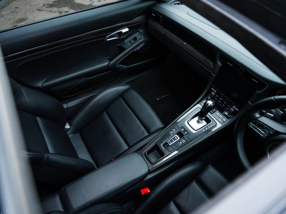 Bild 19/52 von Porsche 911 Turbo S (2017)