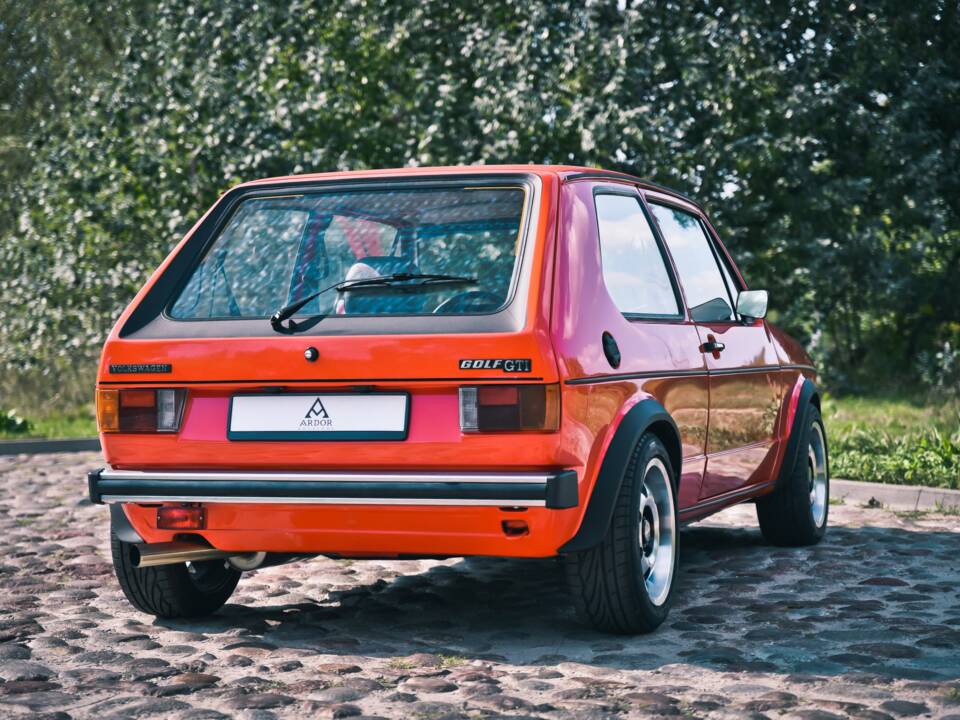 Bild 24/49 von Volkswagen Golf I GTI 1.6 (1979)