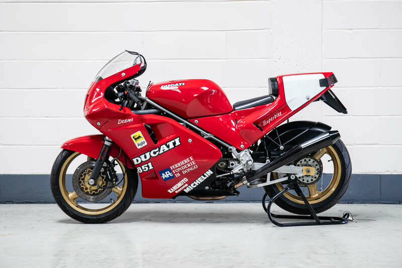 Immagine 2/35 di Ducati DUMMY (1988)