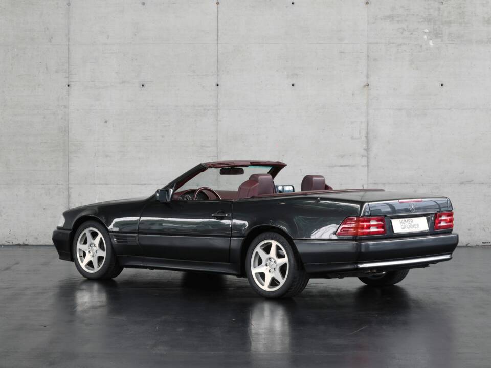 Image 3/37 of Mercedes-Benz SL 500 (1995)