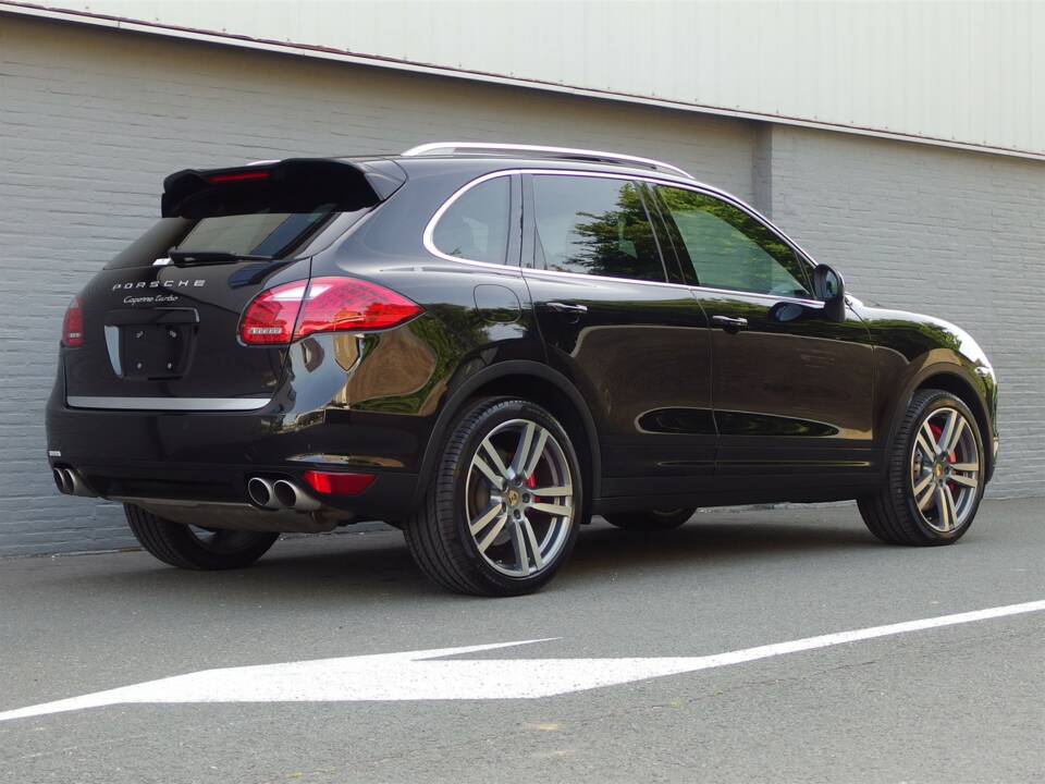 Bild 4/98 von Porsche Cayenne Turbo (2010)