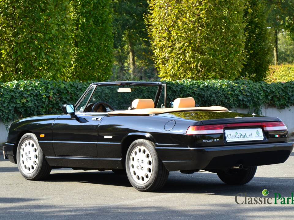 Image 3/50 of Alfa Romeo 2.0 Spider (1990)