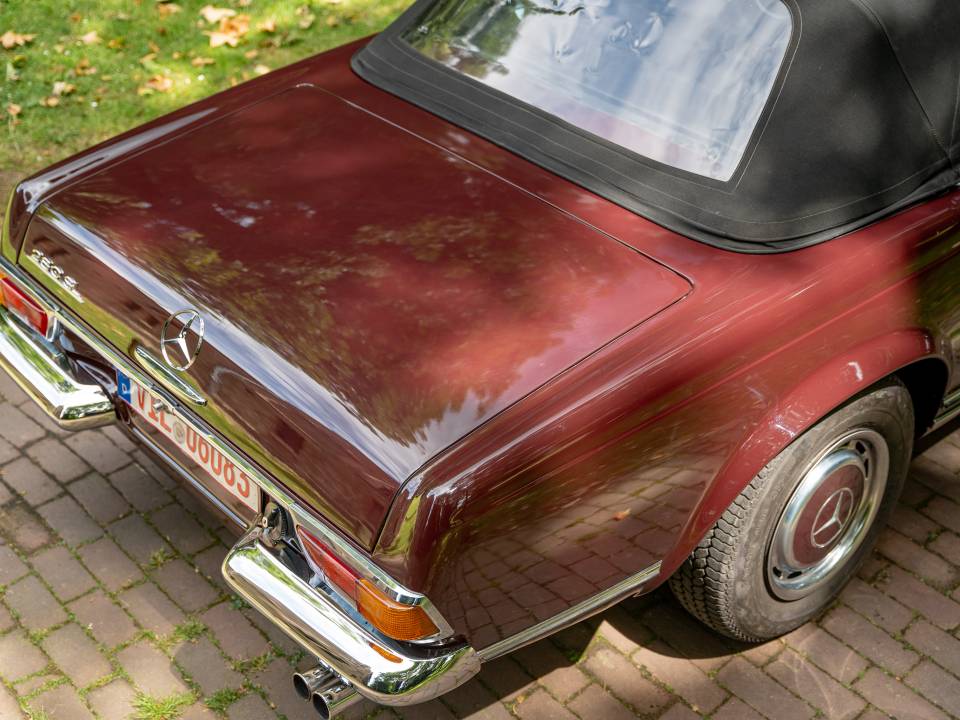 Image 16/59 of Mercedes-Benz 280 SL (1971)