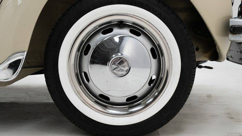 Image 11/15 of Volkswagen Beetle 1303 LS (1973)