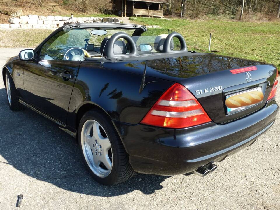 Image 4/53 of Mercedes-Benz SLK 230 Kompressor (1999)