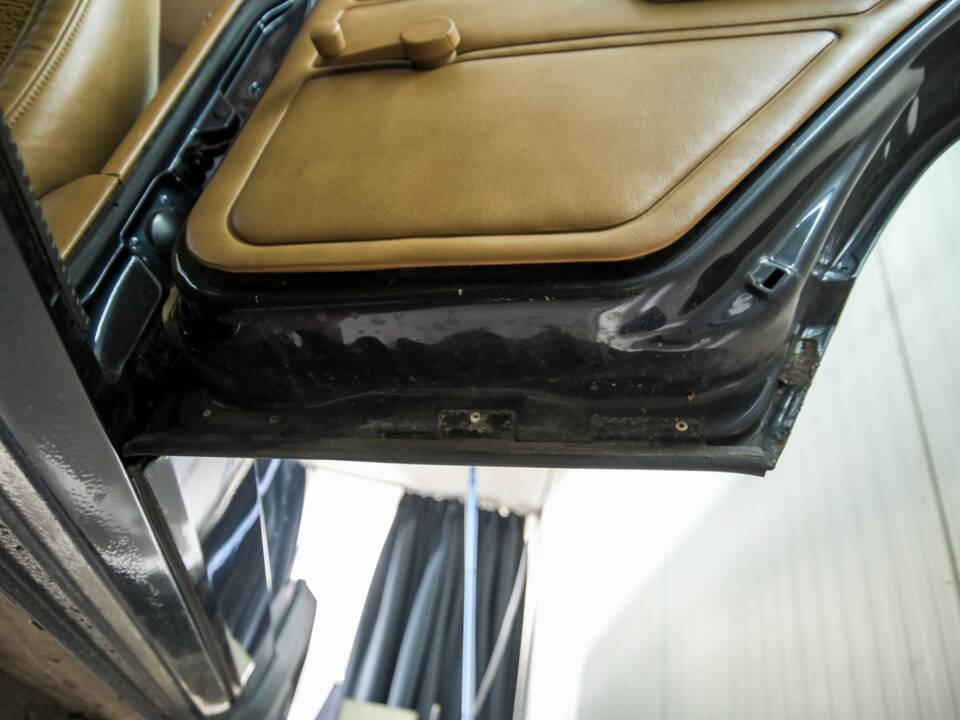 Bild 46/50 von Jeep Cherokee 2.8L V6 (1986)