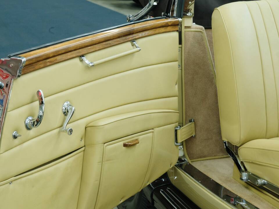 Bild 45/50 von Mercedes-Benz 320n Cabriolet A (1938)