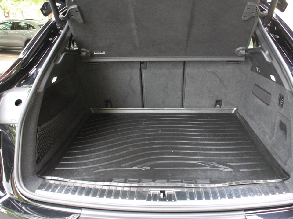 Image 16/19 of Porsche Cayenne Turbo GT (2022)
