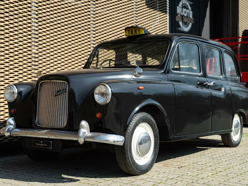 Bild 2/36 von Austin FX 4 D London Taxi (1961)