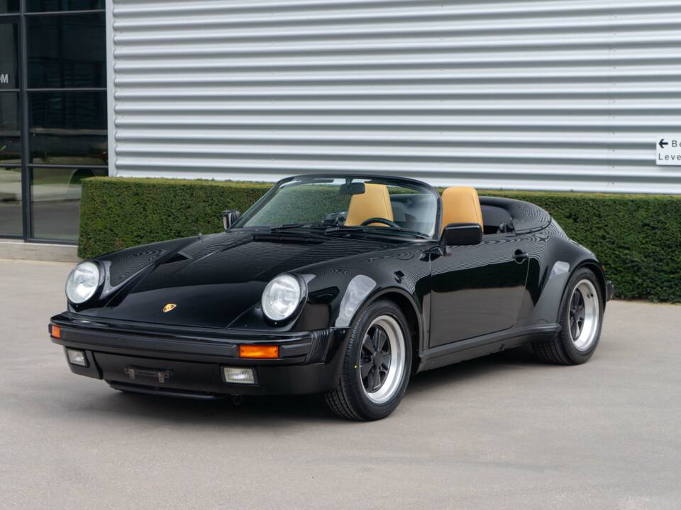 Imagen 18/32 de Porsche 911 Speedster 3.2 (1989)