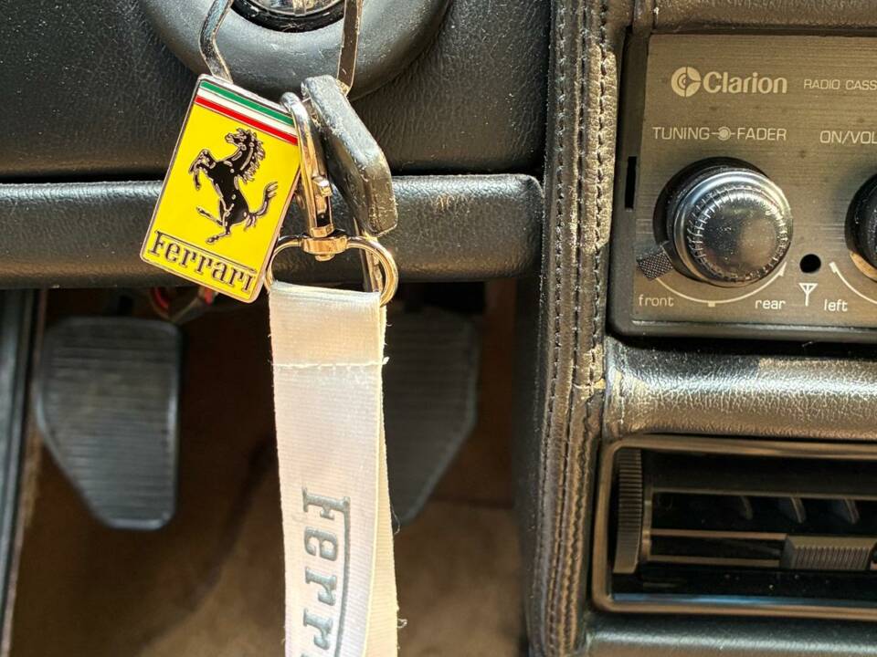 Image 37/51 of Ferrari 208 GTS Turbo (1987)