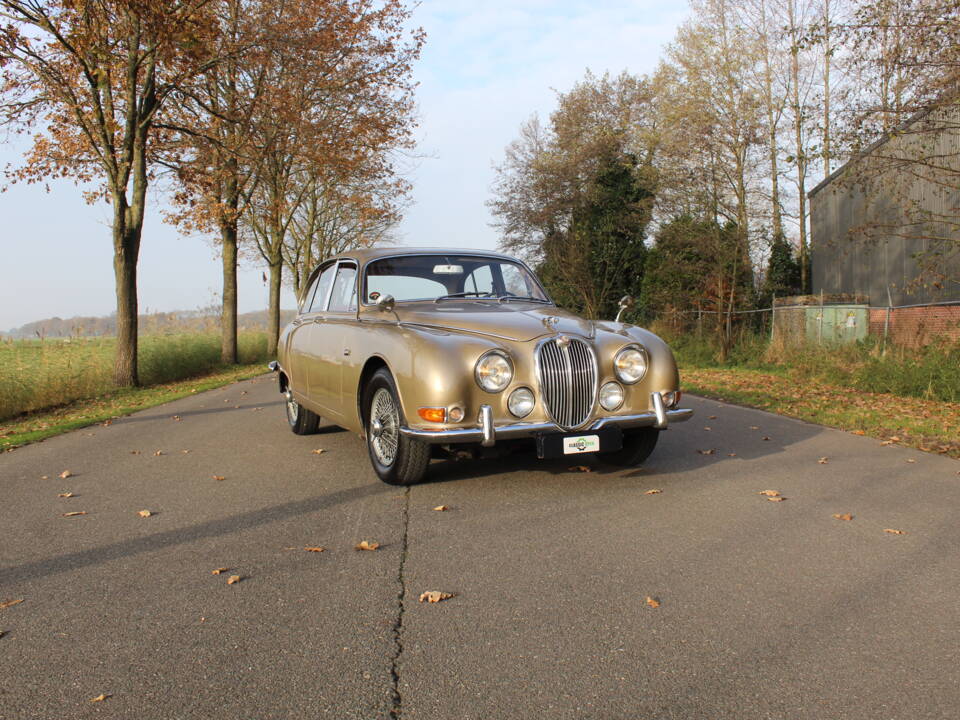 Immagine 17/19 di Jaguar S-Type 3.4 (1967)