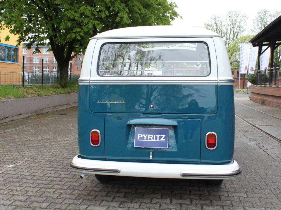 Image 25/26 of Volkswagen T1 Samba (1966)