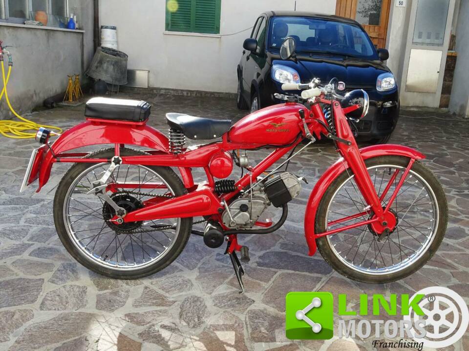 Image 2/10 of Moto Guzzi DUMMY (1956)