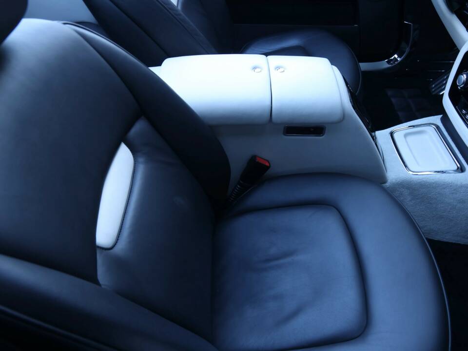 Image 46/50 of Rolls-Royce Phantom DHC (2009)