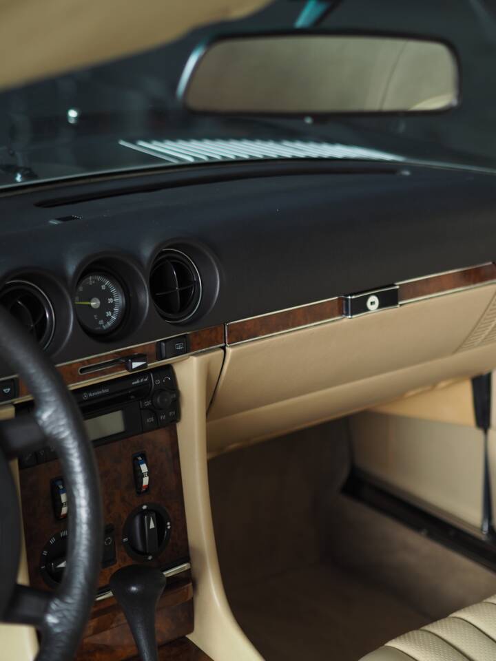 Immagine 43/51 di Mercedes-Benz 280 SL (1985)