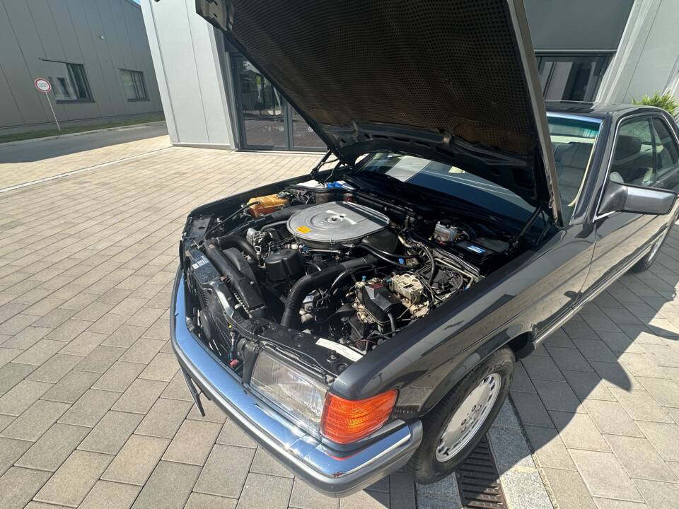 Image 6/30 of Mercedes-Benz 420 SEC (1988)