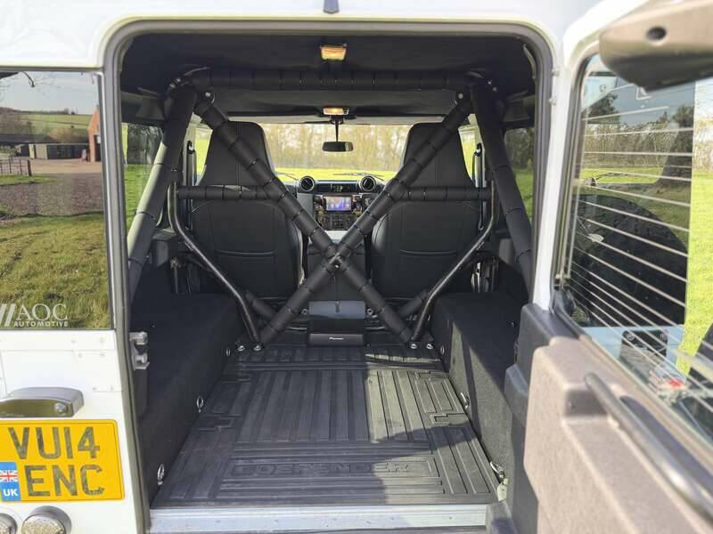 Afbeelding 7/12 van Land Rover Defender 90 (2014)