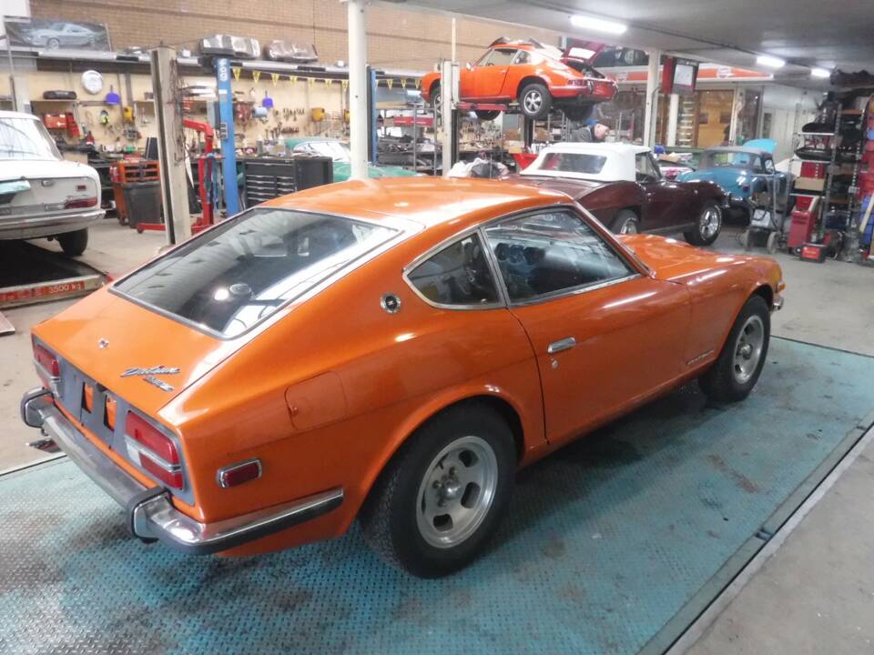 Image 7/50 of Datsun 240 Z (1972)