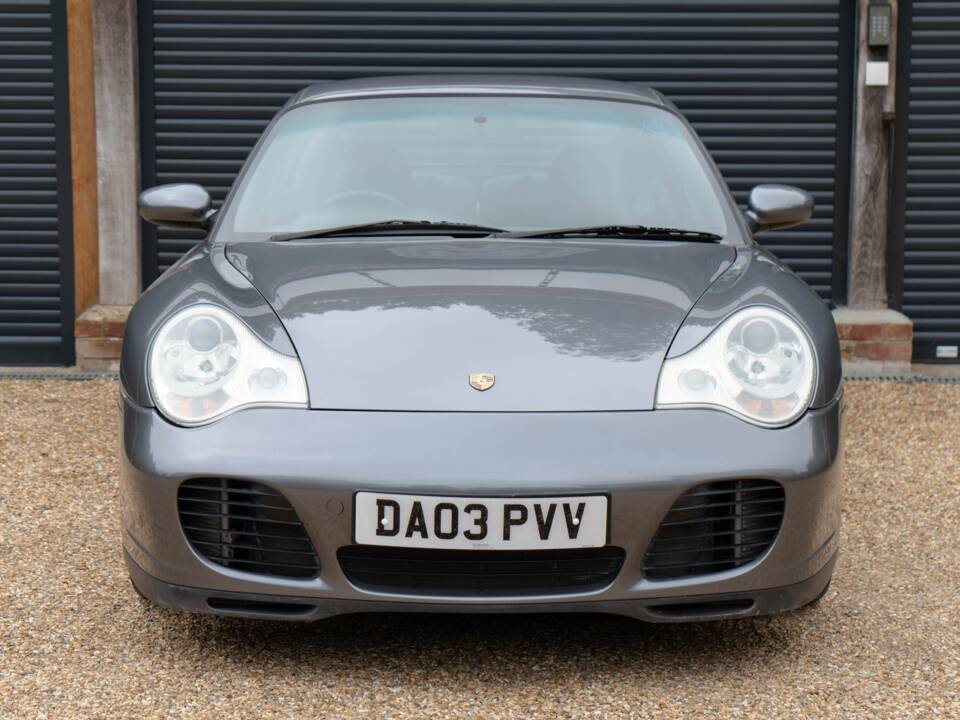 Image 6/50 of Porsche 911 Carrera 4S (2003)