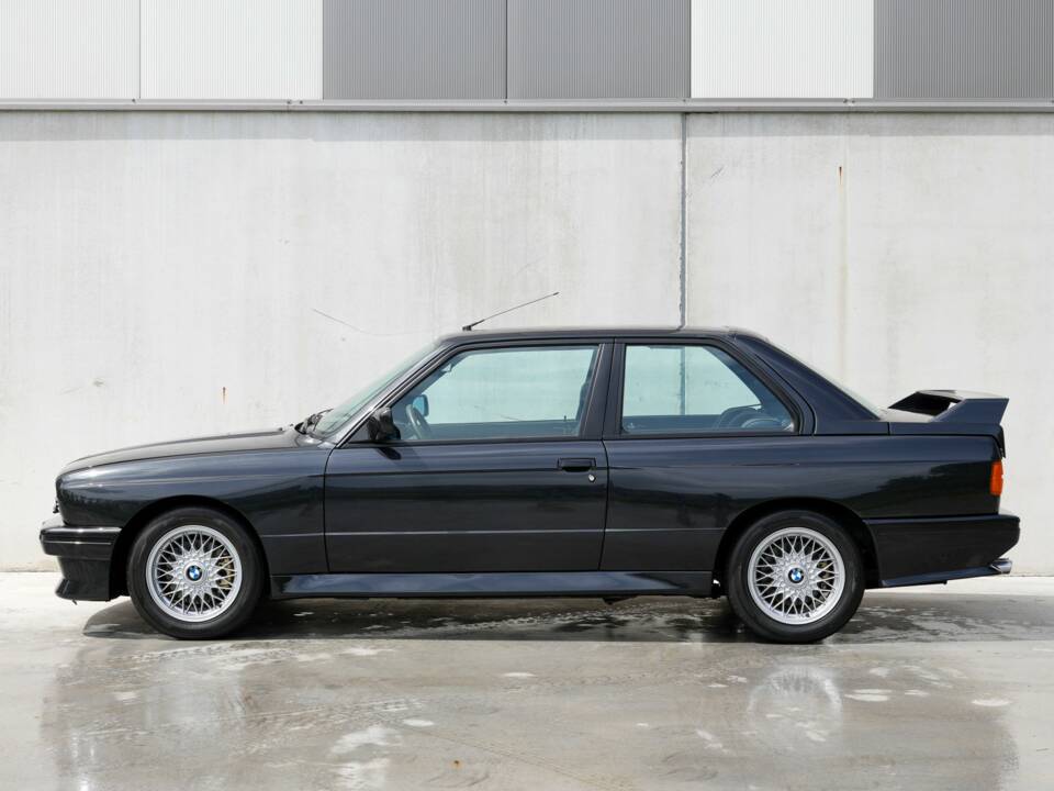Image 17/34 de BMW M3 (1986)