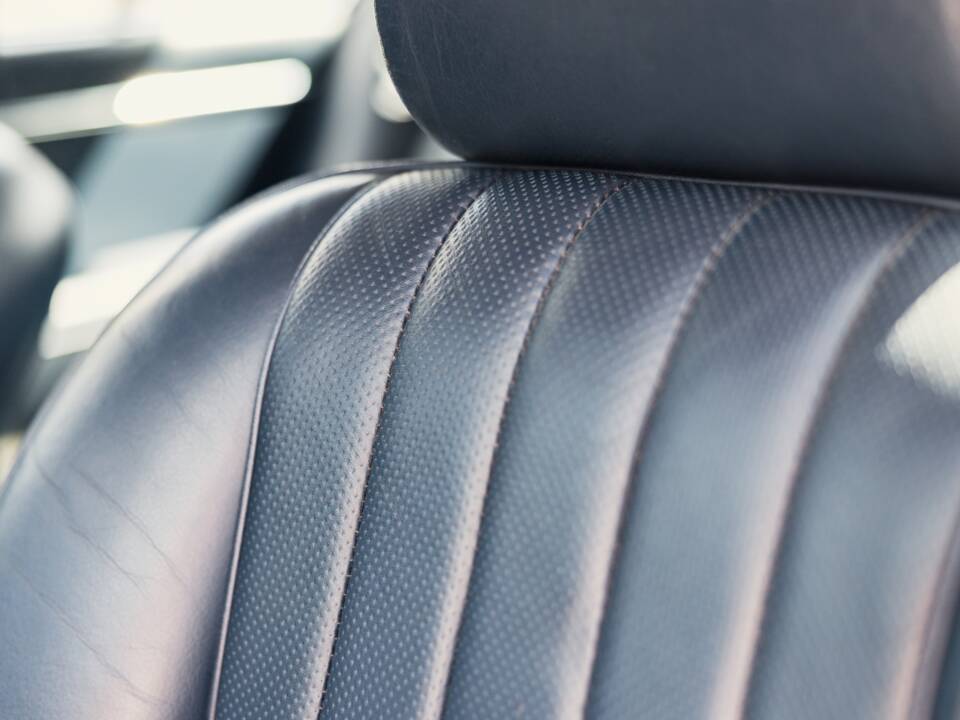 Image 49/50 of Jaguar XJ 6 4.2 (1982)