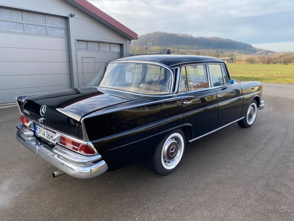 Afbeelding 5/9 van Mercedes-Benz 220 SE b (1964)
