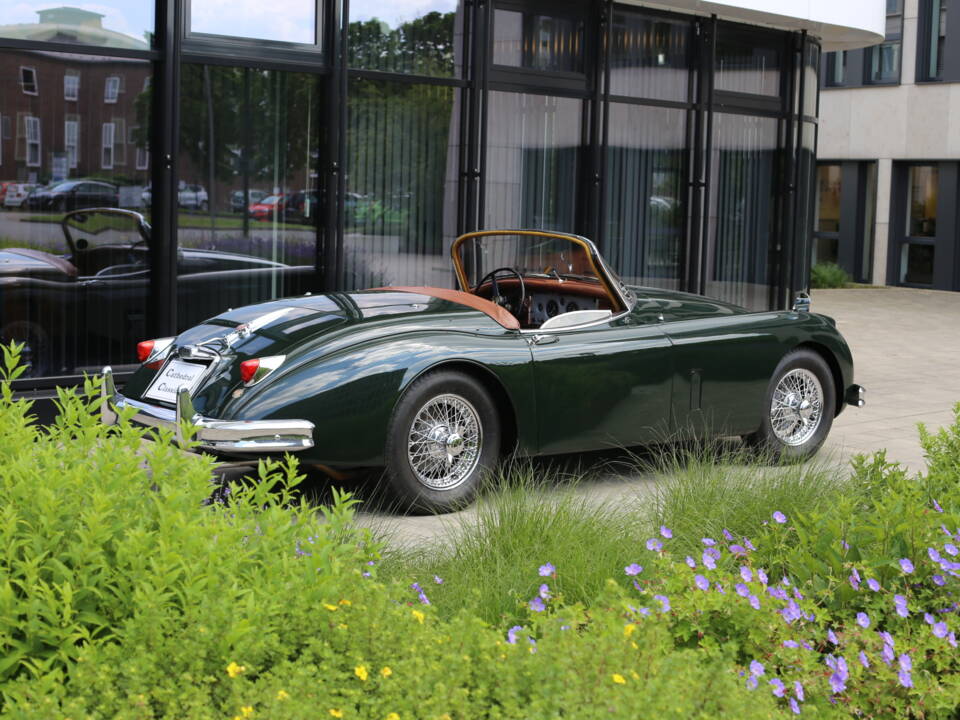 Image 14/31 of Jaguar XK 150 3.4 S OTS (1958)