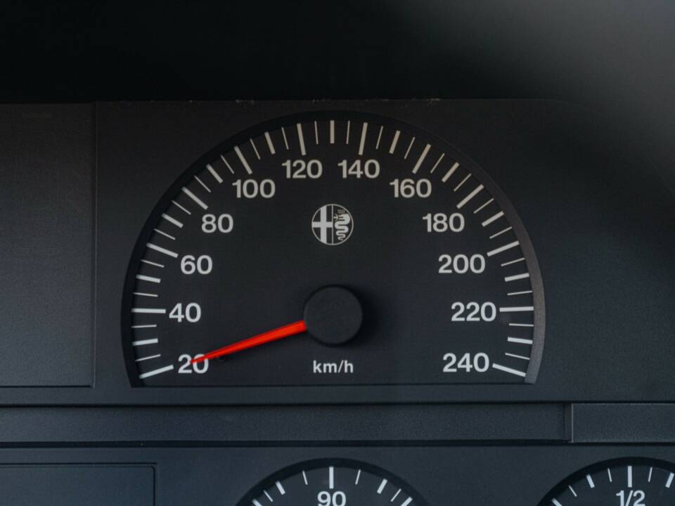 Image 49/50 of Alfa Romeo 164 2.0 Super (1995)