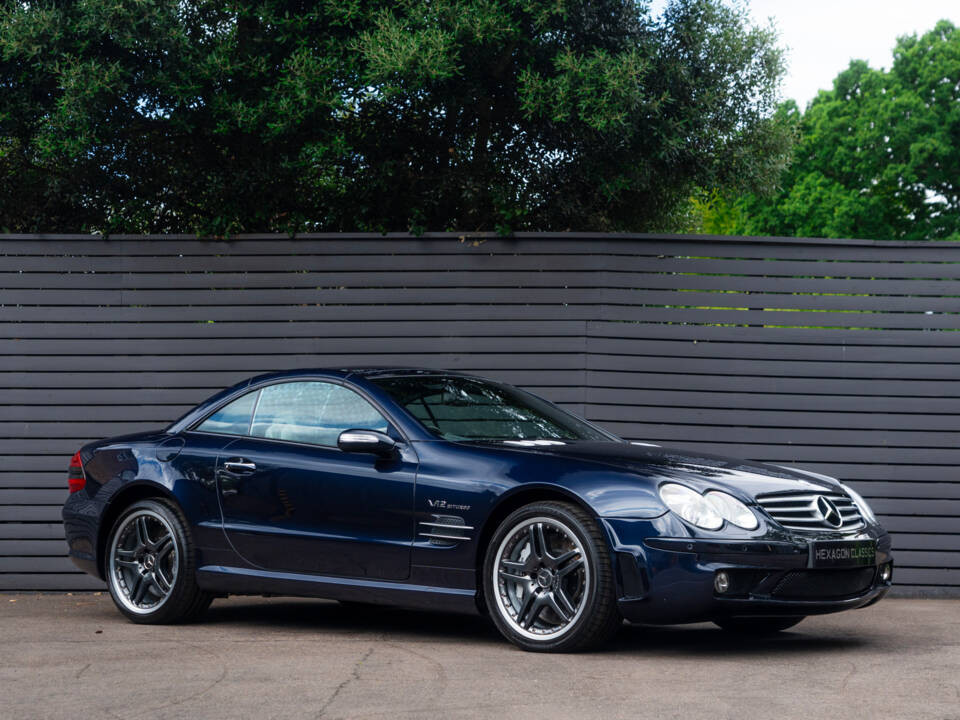 Image 60/60 of Mercedes-Benz SL 65 AMG (2004)