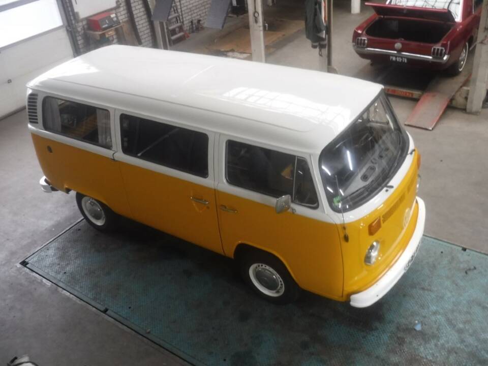 Bild 31/45 von Volkswagen T2 a&#x2F;b (1977)