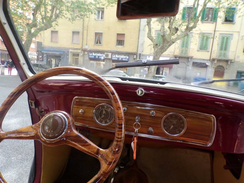 Image 19/50 of FIAT 500 C Giardiniera (1968)