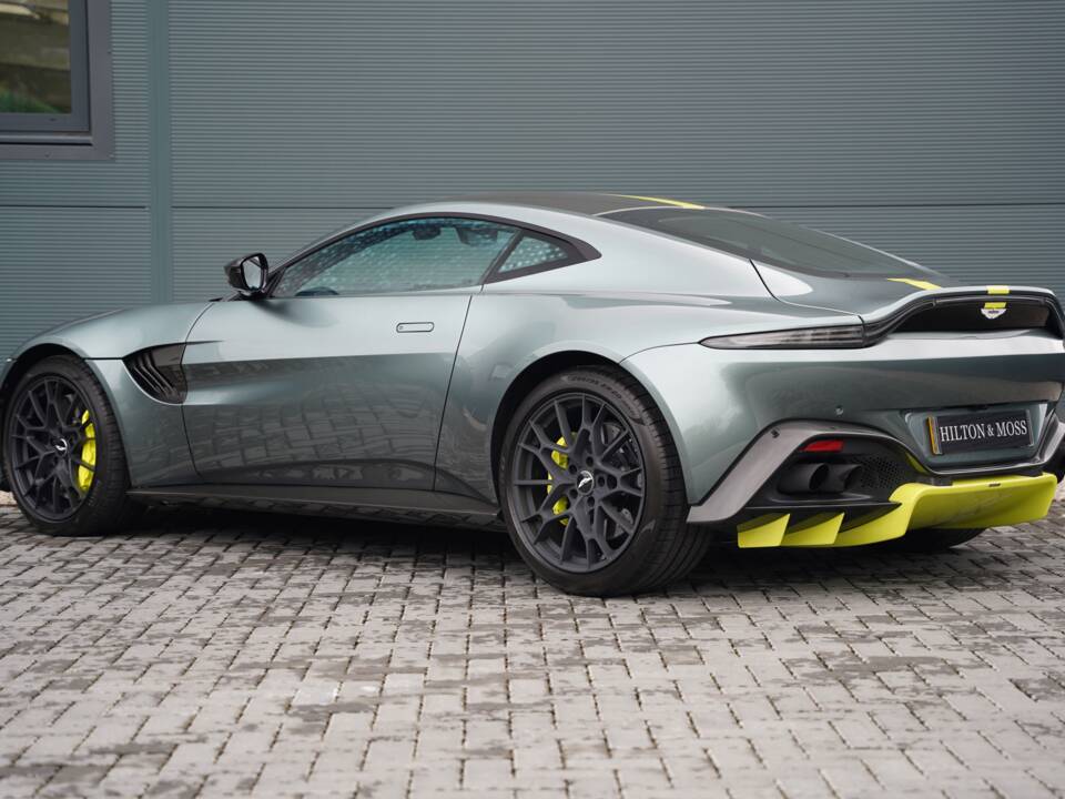 Bild 2/50 von Aston Martin V8 Vantage AMR (2020)