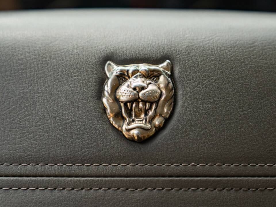 Image 31/50 of Jaguar XJ6 3.2 (1995)